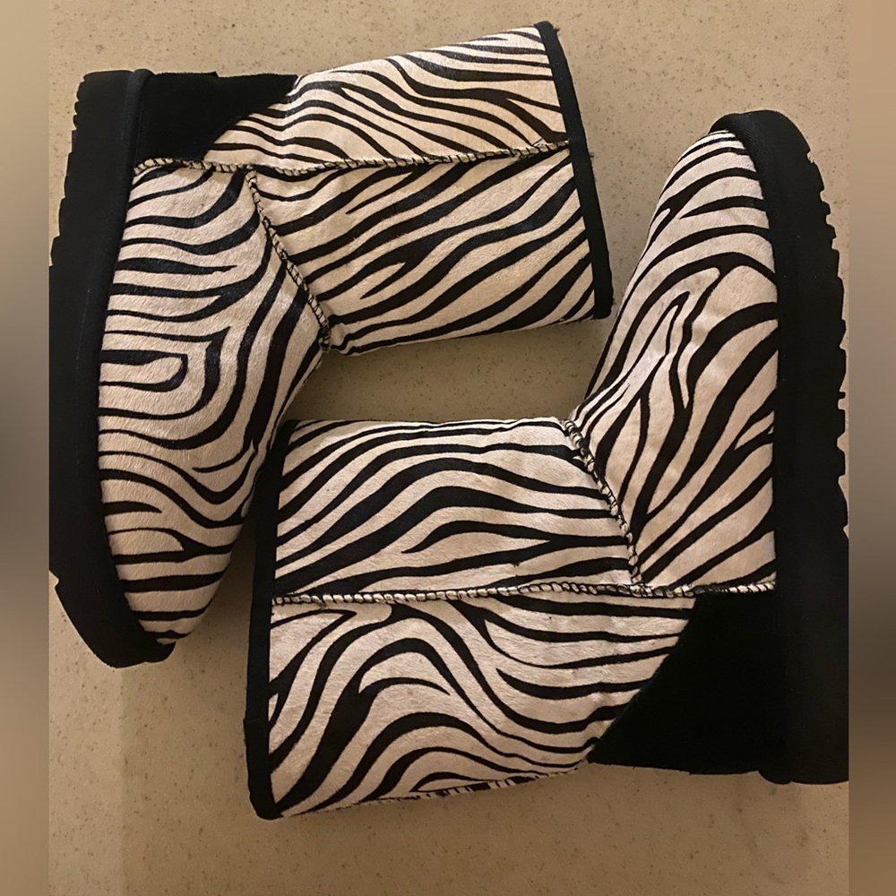 zebra print uggs size 10